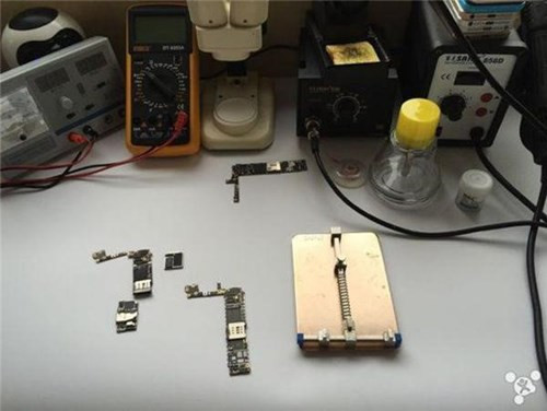 Tuy nhiên, nó vẫn sẽ được tận dụng để lột xác, tạo thành một chiếc iPhone khác.