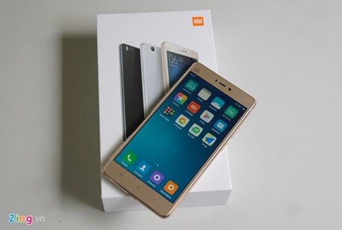 Theo thông tin từ Trung Quốc, Xiaomi đã bán được hơn 200.000 chiếc Mi 4s trong ngày đầu mở bán (1/3). Tại thị trường này, máy có giá bán tương đương 260 USD.