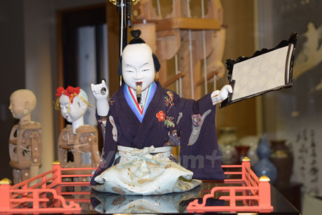 Số búp bê Karakuri được hoàn thiện đến nay không nhiều và có giá thành rất đắt. (Ảnh: Nguyễn Tuyến/Vietnam+)