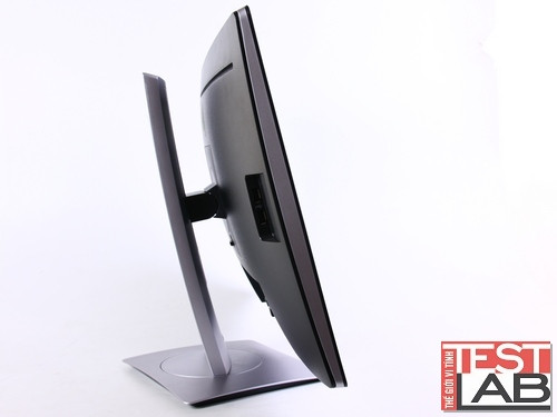 Thiết lập độ sáng màn hình mặc định từ phía nhà sản xuất khá thích hợp cho các môi trường làm việc nhiều nguồn sáng phụ.