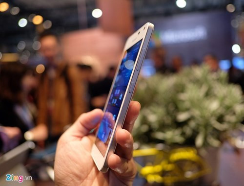 Model này có độ dày chỉ 6,9 mm.