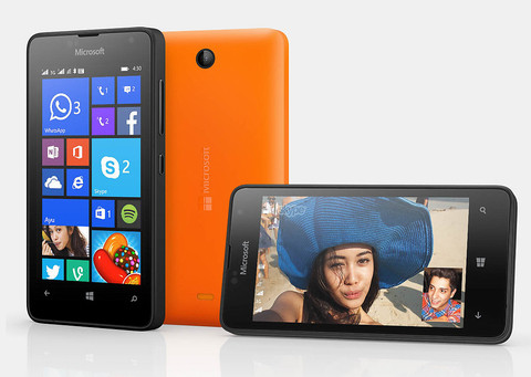  Microsoft Lumia 430 (1,59 triệu đồng). Microsoft Lumia 430 có thiết kế vuông vắn, nhiều màu sắc đặc trưng của dòng Lumia. Sản phẩm có màn hình 4-inch, độ phân giải 480 x 800 px, đem đến chất lượng hiển thị tốt, màu sắc đẹp, dễ nhìn. Cấu hình của máy khá ổn với chip xử lý 2 nhân Qualcomm Snapdragon 200, hỗ trợ RAM 1GB và có bộ nhớ trong 8GB, ngoài ra máy cho phép mở rộng thẻ nhớ lên đến 128GB. Tuy nhiên, Lumia 430 chỉ được trang bị camera 2 MP phía sau cùng camera VGA phía trước. Máy sở hữu pin dung lượng 1500mAh, có thể duy trì trạng thái chờ lên đến 19 ngày, thời gian đàm thoại đến 12,9 giờ và thời lượng lướt web bằng wifi có thể đến 9 giờ.