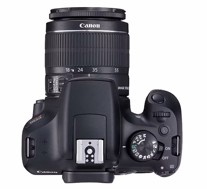 Về cơ bản, người hâm mộ Canon có thể dễ dàng nhận thấy EOS 1300D/Rebel T6 sở hữu ngoại hình tựa như người tiền nhiệm EOS 1200D/Rebel T5 từng giới thiệu. Theo Canon, Canon EOS 1300D/Rebel T6 sẽ có mặt tại các cửa hàng vào tháng Tư năm nay với giá 550 USD (12,3 triệu đồng) và đi kèm với một ống kính kit 18-55mm f/3.5-5.6 IS II. 