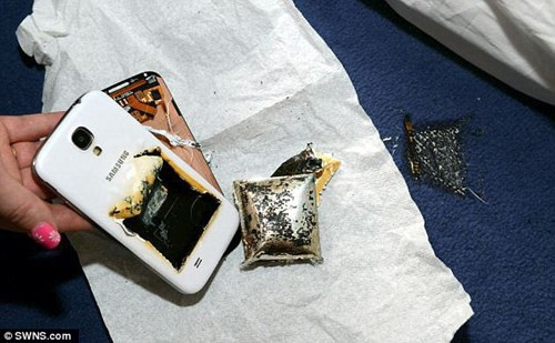 Hãy dừng ngay việc ôm điện thoại lên giường ngủ - Hình 4 Hay dung ngay viec om dien thoai len giuong ngu-Hinh-4