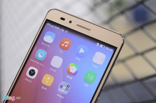 Máy ảnh trước trên Huawei GR5 có độ phân giải 5 megapixel.