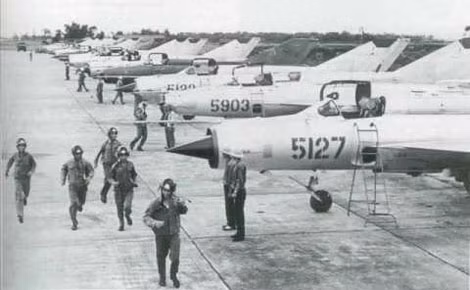 Liên Xô đã viện trợ cho Việt Nam hàng nghìn trang thiết bị quân sự hiện đại.