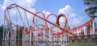  4. Công viên Six Flags Over Georgia tại Atlanta, bang Georgia - Vào tháng 6/2008, đường tàu lượn đã cướp đi sinh mạng của cậu bé người châu Á 17 tuổi Leeshawn Ferguson. Ferguson đánh rơi chiếc mũ khi ngồi trên tàu lượn và cố gắng lấy lại mũ bằng cách trèo qua hai hàng rào và bỏ qua những cảnh báo nguy hiểm. Không may, cậu bé đi vào đường hầm của tàu lượn trong khi nó đang lao ầm ầm với tốc độ 80 km/h.