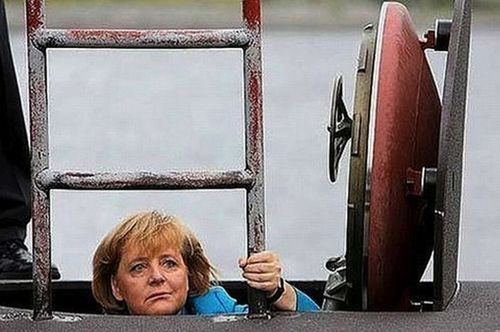 Bà Merkel sẽ không muốn công chúng thấy hình ảnh này của mình.