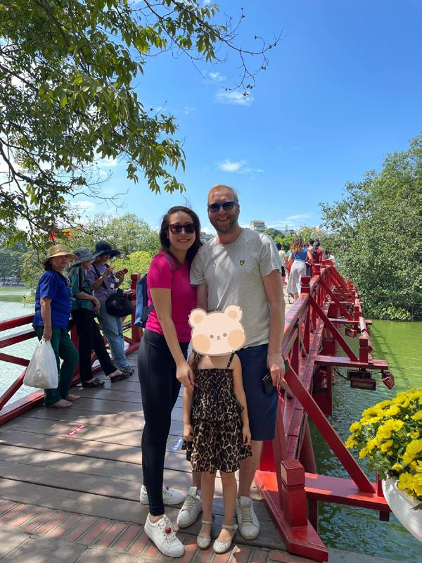 Khong tham gia showbiz, cuoc song cua Hoa hau Ngo Phuong Lan gio ra sao?-Hinh-6