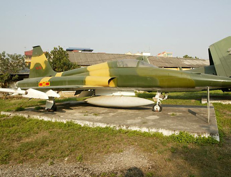 Hiện vật tiêm kích F-5 từng tham gia chiến tranh bảo vệ biên giới Tây Nam 1979.