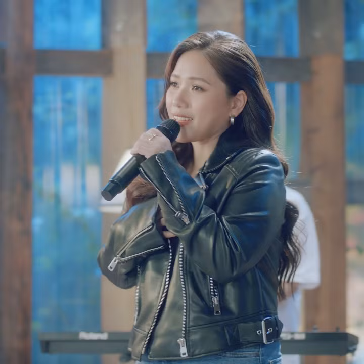 Cuoc song kin tieng tuoi 32 cua Thuy Chi sau 2 lan dung ca hat-Hinh-3