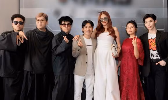 Nhan sac Lan Khue hiem hoi tai xuat qua ong kinh camera thuong-Hinh-4