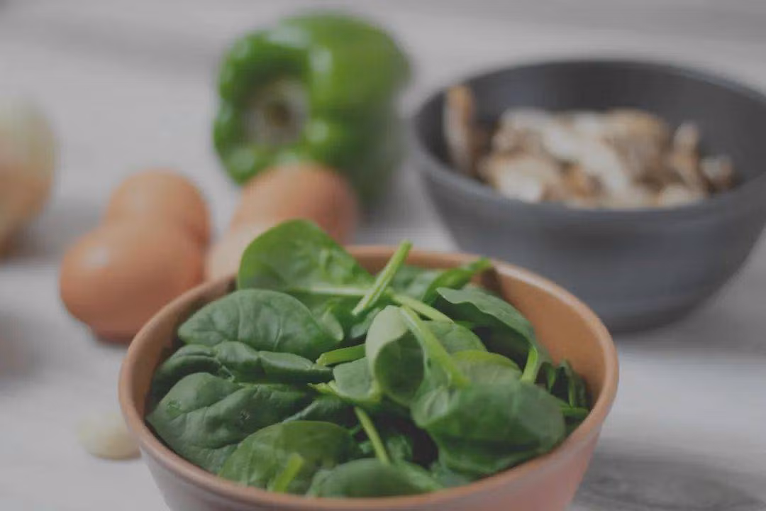 Loai rau nha ngheo la bao boi cho gan, mat va co xuong