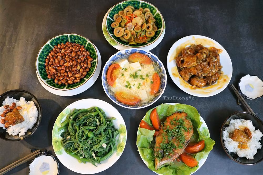 Khi được hỏi về cảm hứng nấu ăn, chị Hương cho biết: ''Cảm hứng lớn nhất là từ khi cho bé đầu tiên ăn dặm. Mình có tính chăm con nên hay tìm tòi cách nấu nhiều món ăn hợp khẩu vị bé và gia đình. Kết hợp các kiến thức dinh dưỡng học hỏi trên mạng''.