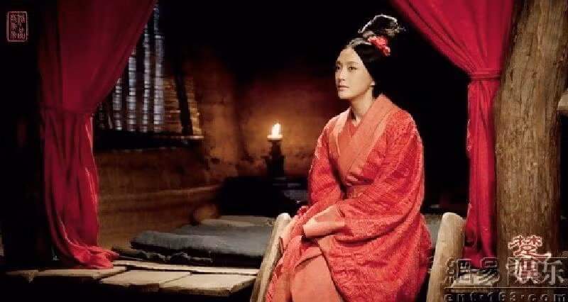 Vet nho lon nhat doi Luu Bang: Bi Tham Tu Co 'cam sung'-Hinh-2