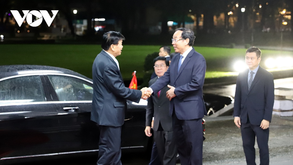 Tối 12/9, tại Hội trường Thống Nhất, TP.HCM, ông Nguyễn Văn Nên, Ủy viên Bộ Chính trị, Bí thư Thành ủy TP.HCM đã hội kiến với Tổng Bí thư, Chủ tịch nước Lào Thongloun Sisoulith (ảnh Hà Khánh)