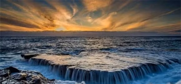 Kham pha 'thac nuoc tren bien' hiem co o Viet Nam-Hinh-2