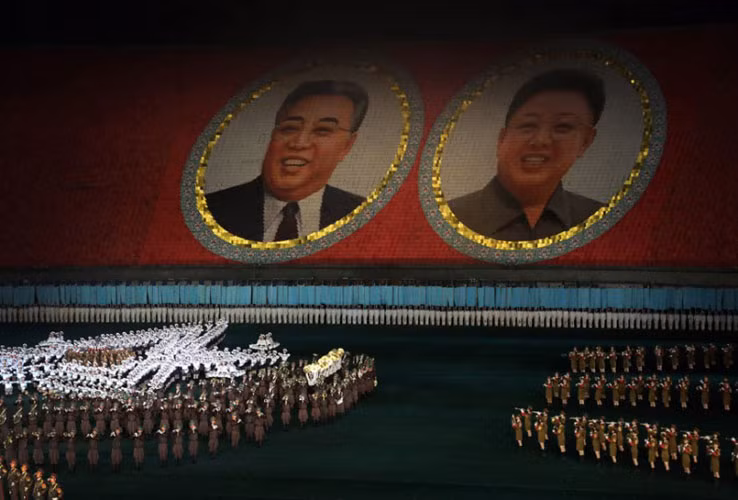 Triều Tiên đã tổ chức lễ hội Arirang trong suốt hơn một thập kỷ qua để giới thiệu lịch sử và phục vụ mục đích tuyên truyền.