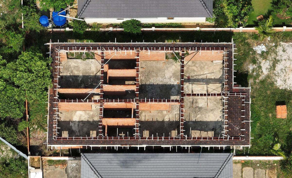 Thời điểm quyết định cưỡng chế, tháo dỡ được thực hiện cuối năm 2022, nhiều căn biệt thự vẫn đang trong quá trình xây dựng, chưa hoàn thiện.