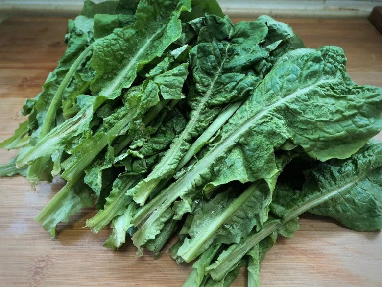 Loai rau bo mat, tot xuong, dung an song nua