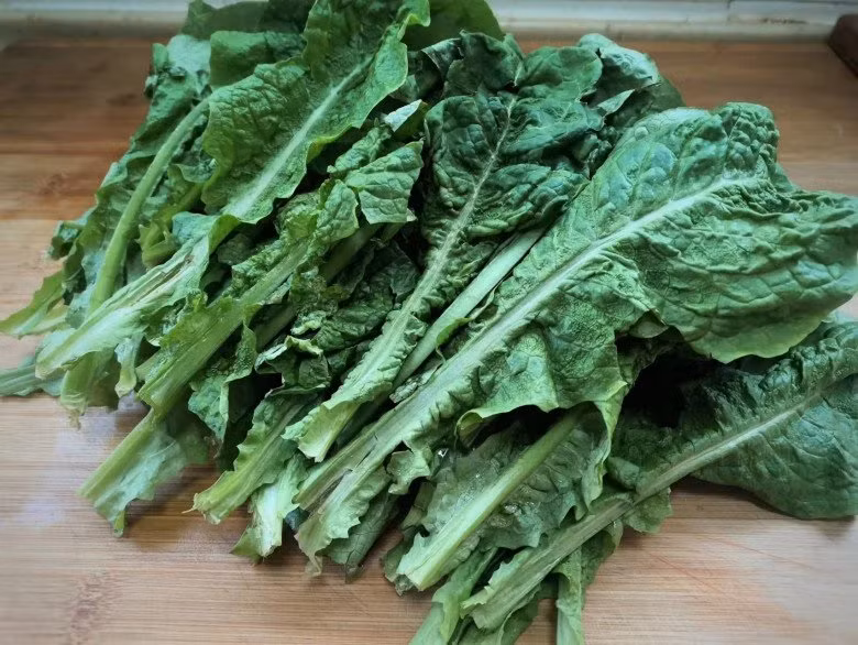 Loại rau bổ mắt, tốt xương, đừng ăn sống nữa Loai rau bo mat, tot xuong, dung an song nua