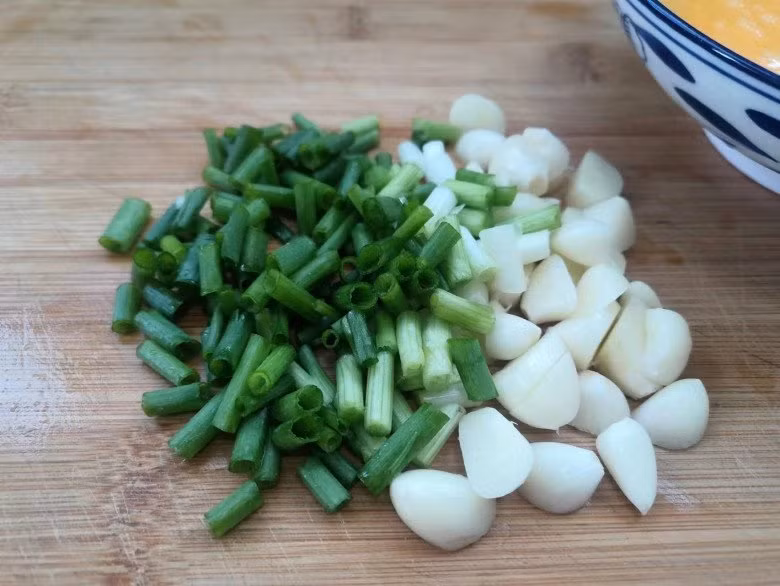 Loại rau bổ mắt, tốt xương, đừng ăn sống nữa - Hình 4 Loai rau bo mat, tot xuong, dung an song nua-Hinh-4