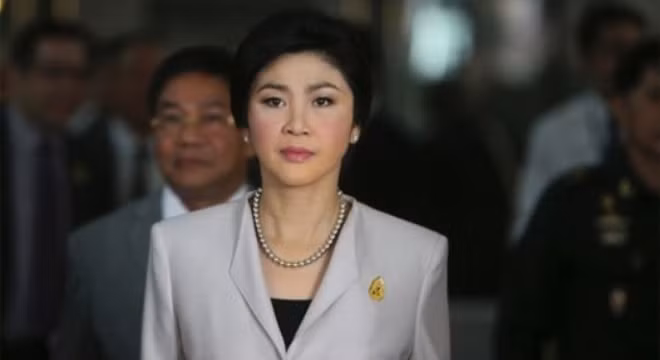 Nữ Thủ tướng xinh đẹp của Thái Lan Yingluck Shinawatra khẳng định bà vô tội và sẵn sàng hợp tác điều tra.