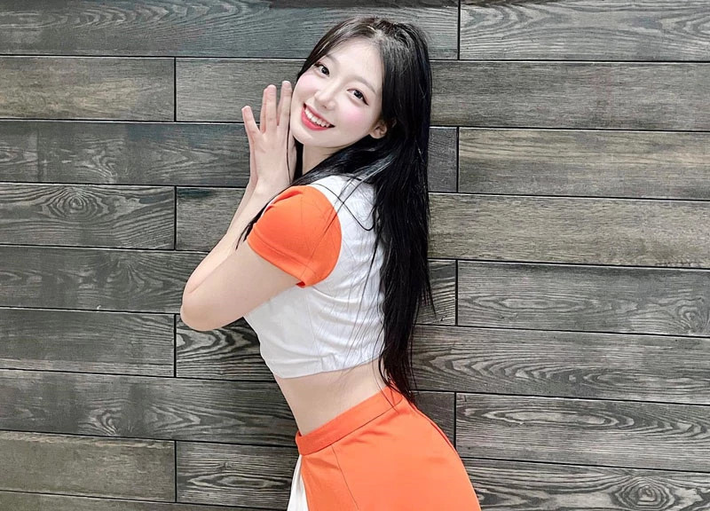 Hot girl hoạt náo viên xinh đẹp khiến người hâm mộ cảm thán - Hình 14 Hot girl hoat nao vien xinh dep khien nguoi ham mo cam than-Hinh-14