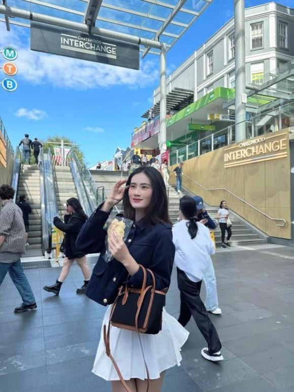 Hoa hậu Ý Nhi không ra ngoài ăn khi đi du học - Hình 2 Hoa hau Y Nhi khong ra ngoai an khi di du hoc-Hinh-2