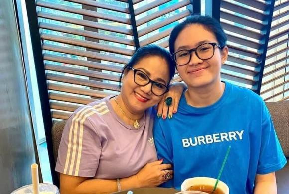 'Nu hoang rock' Ngoc Anh: Bo con chay show, tung kiem 10 cay vang-Hinh-4