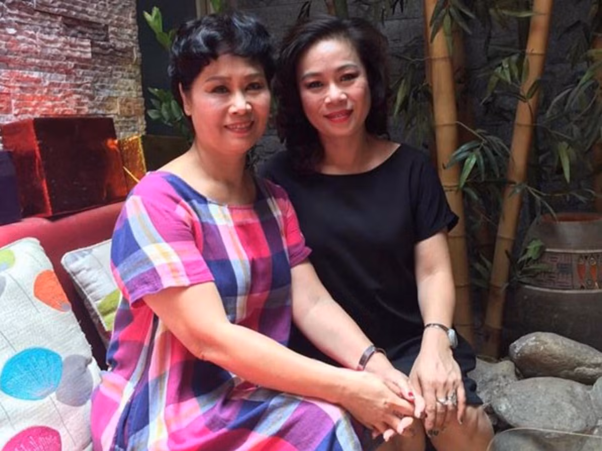 Ba cap chi em gai duoc phong tang danh hieu NSUT, NSND-Hinh-3