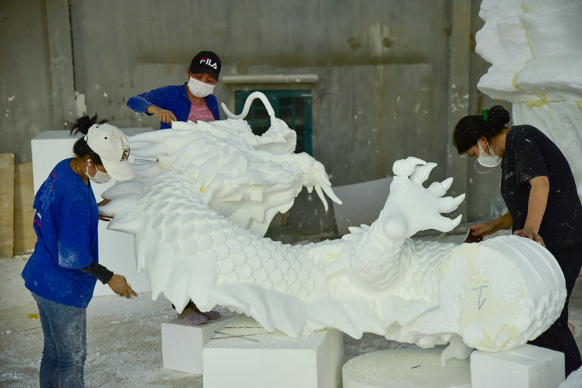 Bên trong xưởng chế tác rồng khủng cho Tết Giáp Thìn 2024 ảnh 9 Bên trong xưởng chế tác rồng khủng cho Tết Giáp Thìn 2024 ảnh 9