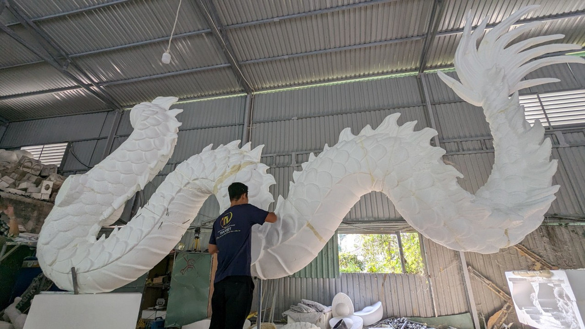 Bên trong xưởng chế tác rồng khủng cho Tết Giáp Thìn 2024 ảnh 4 Bên trong xưởng chế tác rồng khủng cho Tết Giáp Thìn 2024 ảnh 4