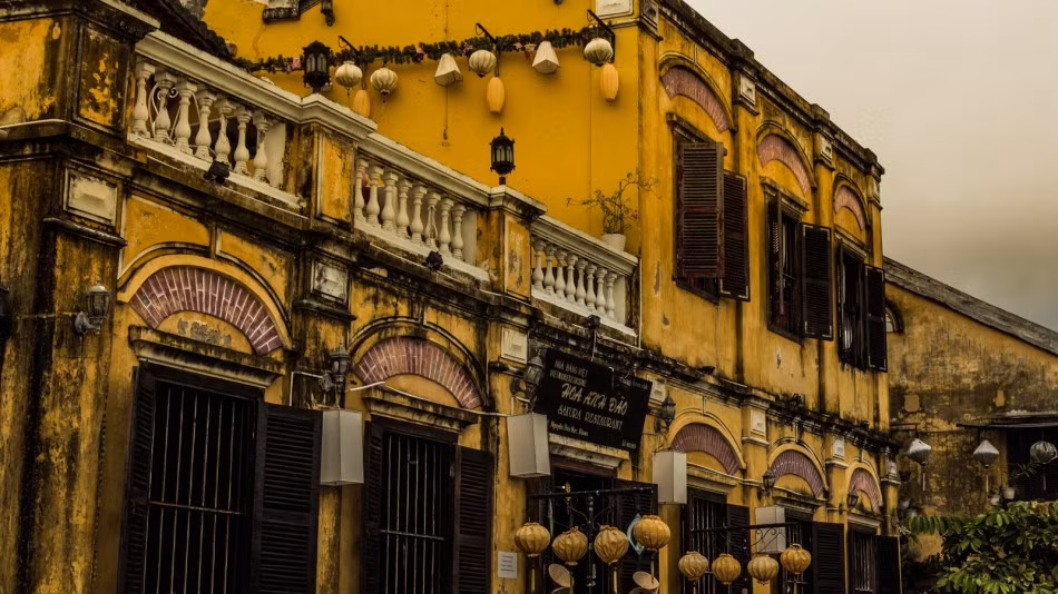 Một tòa nhà mang kiến trúc thuộc địa ở Hội An. Ảnh: Kate/ Go!Mandrake.