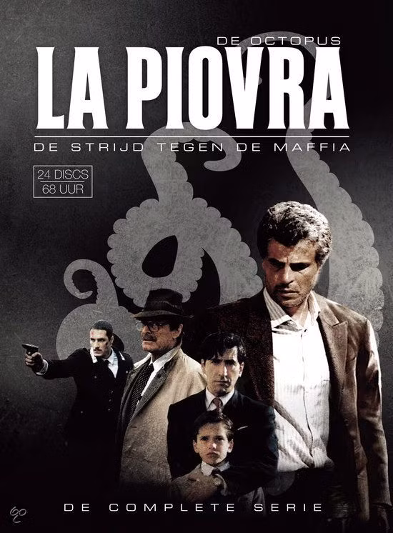 Trong thế kỷ 20, "vòi bạch tuộc" trở thành một khẩu ngữ khi nói về sự hoành hành của các tổ chức Mafia quốc tế. Truyền hình Italia thập niên 1980 có hẳn một loạt phim nổi tiếng tựa đề "Bạch tuộc", nói về cuộc chiến chống các tổ chức Mafia ở đất nước này. Ảnh: Pinterest.