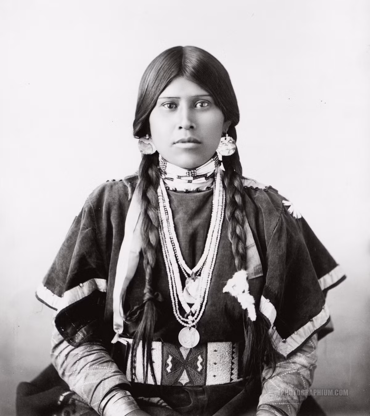 Người đẹp Yakimas bị bắt làm tù binh sau một trận chiến ở Seattle. Ảnh chụp ở Washington năm 1899. Ảnh: Photographium.