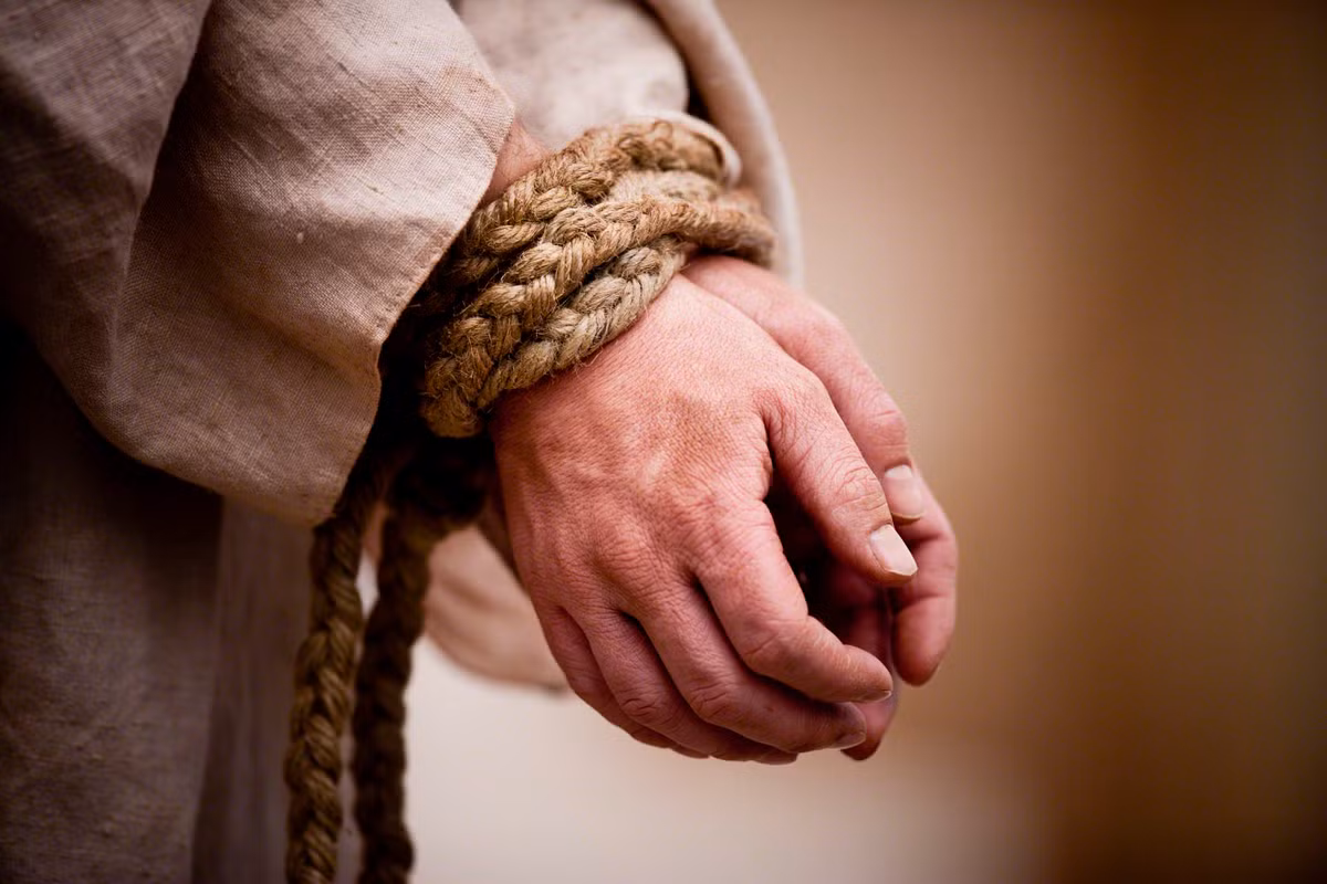 Trong trường hợp cần thiết, kyoketsu-shoge đảm nhiệm luôn vai trò của dây trói hoặc vũ khí thắt cổ kẻ thù. Ảnh: LDS.