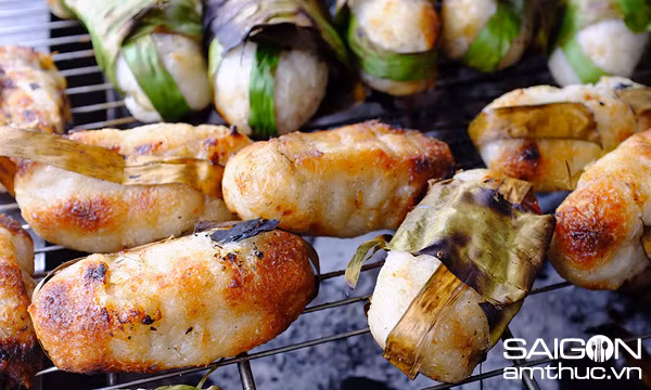 Chuối nếp nướng.