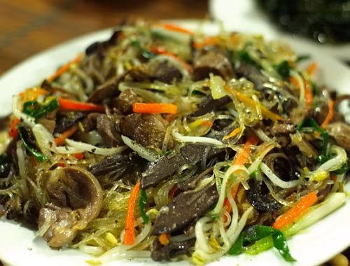 Miến xào lòng gà.