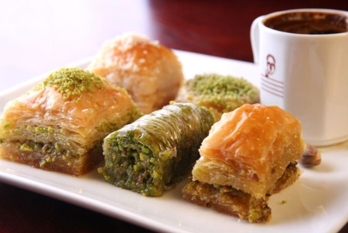 Bánh Baklava.
