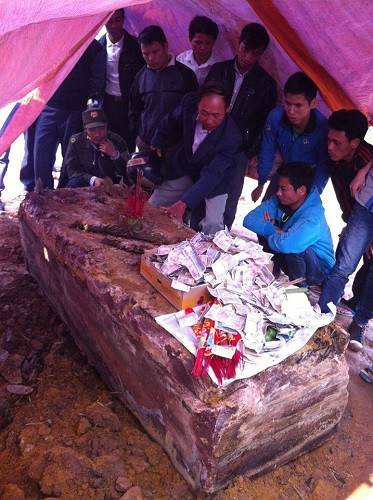 Ngôi mộ đang được gìn giữ để các chuyên gia khảo cổ nghiên cứu.