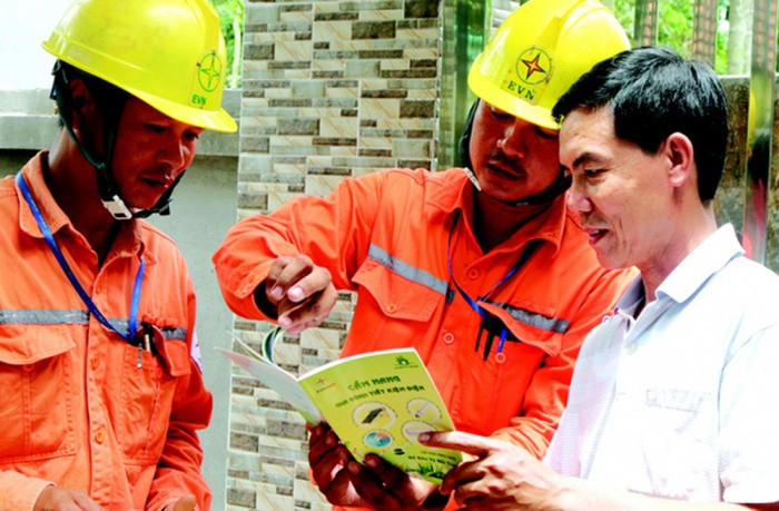 Bieu gia dien moi khien khach hang phai tra them tien?