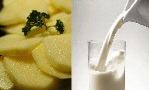 Khoai tây + sữa tươi không đường + mật ong. Công thức này chị em đã từng áp dụng với da mặt. Với các hoạt chất làm trắng và chống khô nẻ, bạn cũng có thể dùng cho da chân tay, nhất là vào mùa lạnh. Luộc chin khoai tây, bóc bỏ vỏ và nghiền nhuyễn. Sau đó trộn đều với sữa tươi và mật ong. Dùng hỗn hợp này làm mặt nạ đắp lên tay và chân khoảng 20 phút rồi rửa lại bằng nước ấm. Mặt nạ tự nhiên này sẽ cho bạn làn da tay, chân trắng mịn và chống khô nẻ.