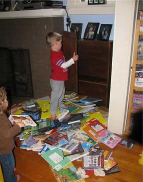 Tìm mãi mà không thấy quyển sách cần tìm!