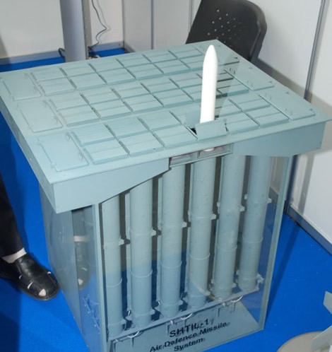 Mô hình ống phóng đứng hệ thống phòng không tầm trung Shtil.