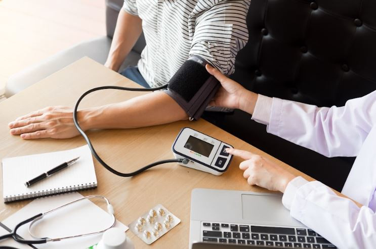 Dieu bat ngo khi an moi ngay mot qua ca chua-Hinh-2