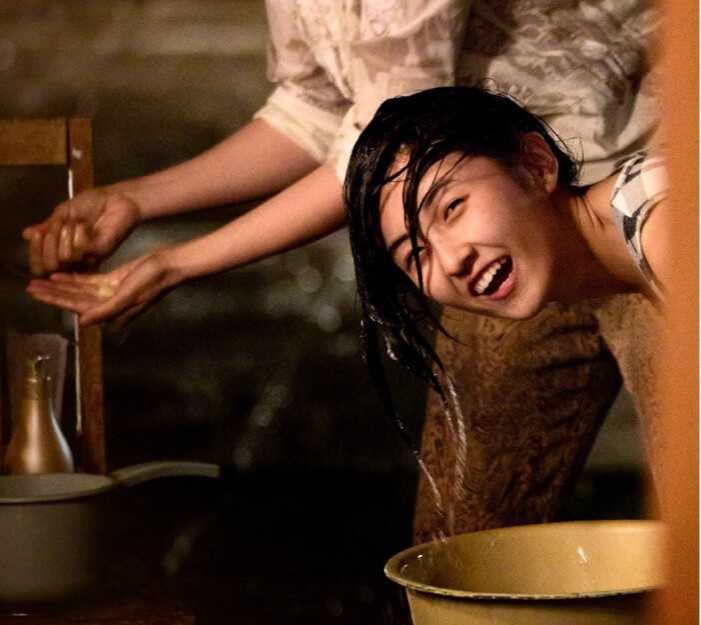 Không có xà phòng, người xưa gội đầu bằng cách nào? - Hình 2 Khong co xa phong, nguoi xua goi dau bang cach nao?-Hinh-2