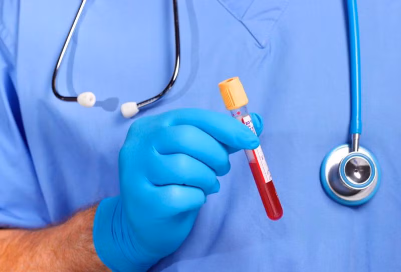  Thiếu máu: Một số người có hệ miễn dịch yếu mắc bệnh thiếu máu tan hồng cầu tự miễn. Thiếu máu và các hệ quả khác của chứng suy giảm miễn dịch có thể gây mệt mỏi và suy nhược kéo dài.