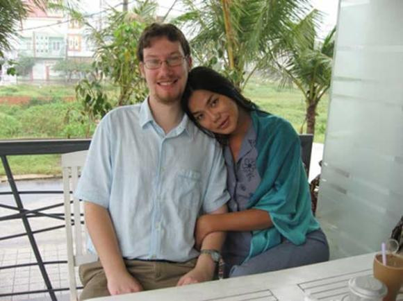 Chuyen tinh cua cac my nhan chuyen gioi trong showbiz Viet-Hinh-18