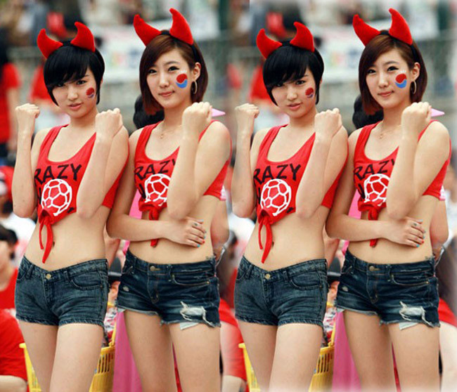 Những chiếc quần siêu ngắn khá được lòng các cổ động viên xứ sở kim chi.